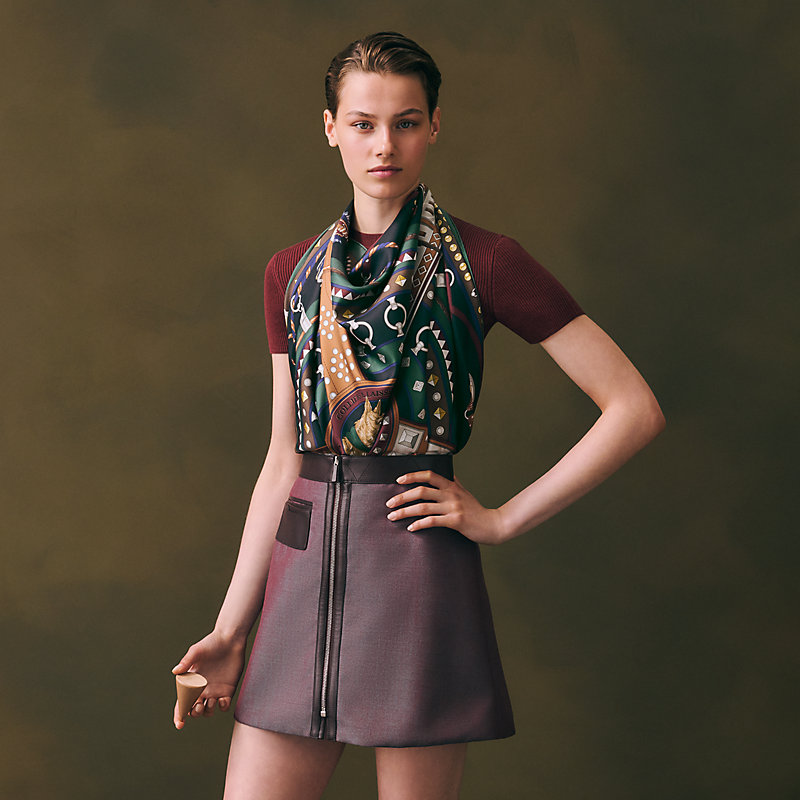カレ 90 《リードと首輪》 | Hermès - エルメス-公式サイト